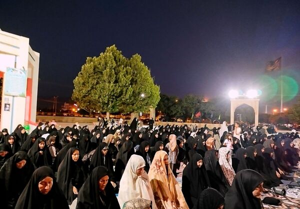 مراسم عزاداری سیدالشهدا در کنار مزار شهدای گمنام نیشابور