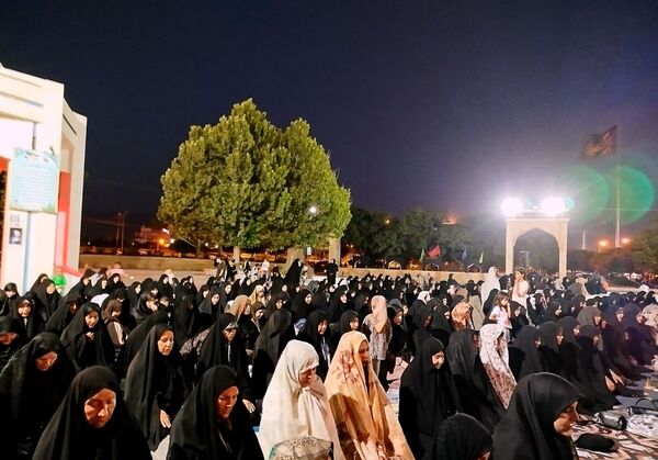 مراسم عزاداری سیدالشهدا در کنار مزار شهدای گمنام نیشابور