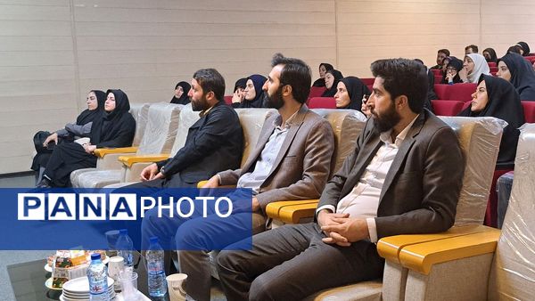 برگزاری کارگاه‌های توانمندسازی سپهر دانش و معرفت مربیان پرورشی مدارس دولتی و غیردولتی در ناحیه 2 کرج