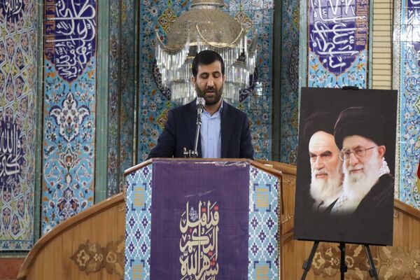 نماز جمعه این هفته شهرستان پاکدشت شاهد حضور پر رنگ فرهنگیان بود