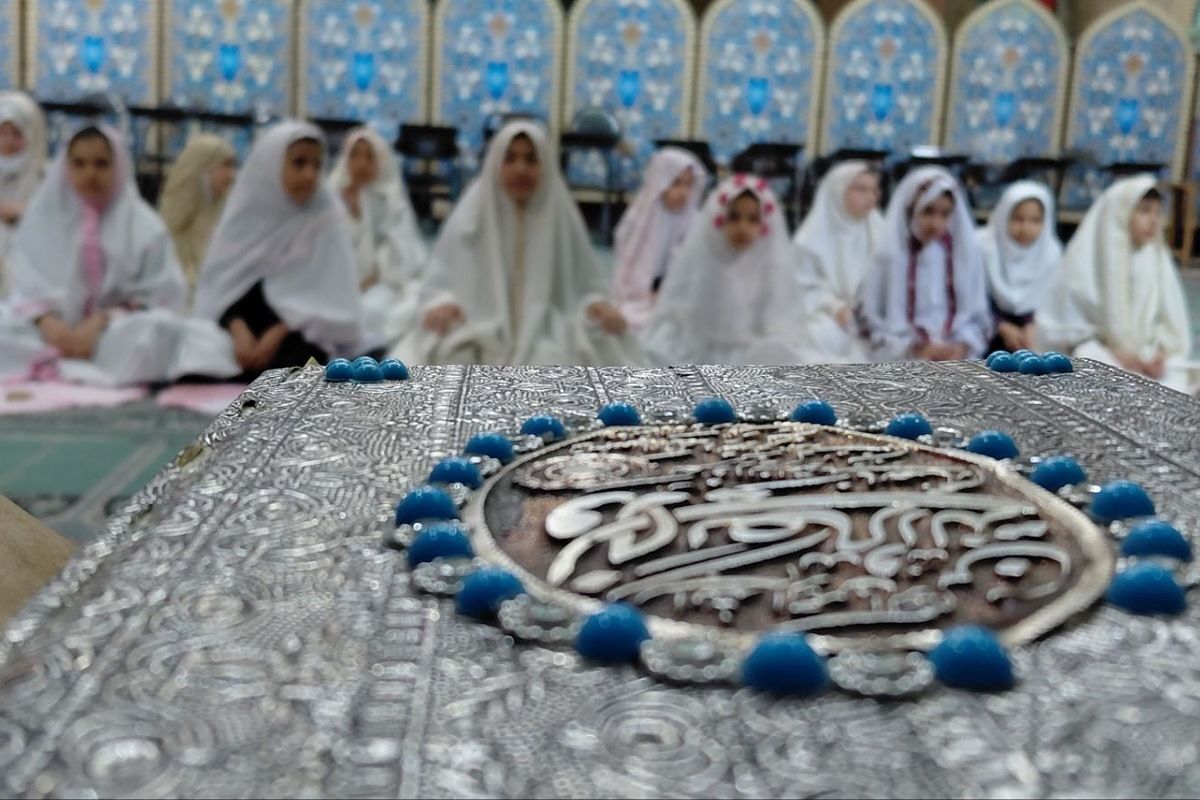 از مدرسه تا مسجد؛ گامی در مسیر تربیت معنوی دانش‌آموزان دبستان هدی