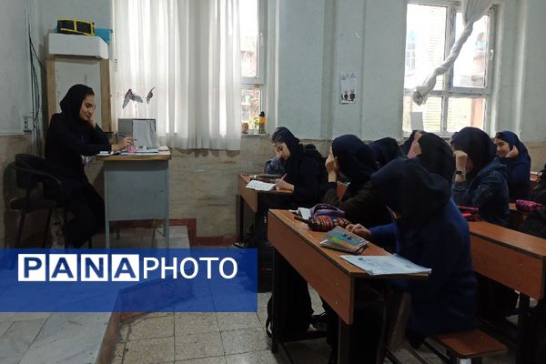 طرح مدام در دبیرستان دخترانه ۱۳ آبان