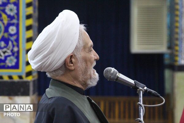 هفتمین روز بزرگداشت امام امت در مسجد روضه محمدیه یزد