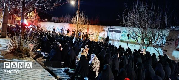 نماز استغاثه امام زمان(عج) در راهپیمایی 