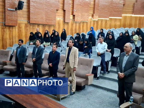 انتخابات اعضای انجمن اولیا و مربیان دبیرستان دخترانه انقلاب ناحیه دو