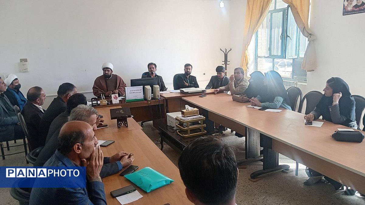 جلسه برنامه‌های حوزه پرورشی آموزش‌ و پرورش در بخش دیشموک