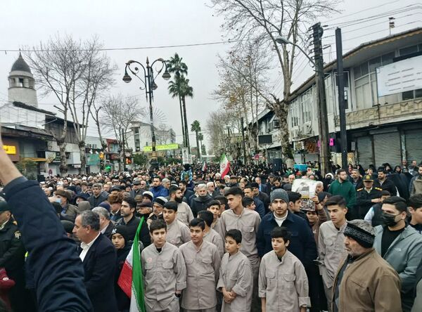 حماسه حضور نسل‌های انقلاب در لنگرود