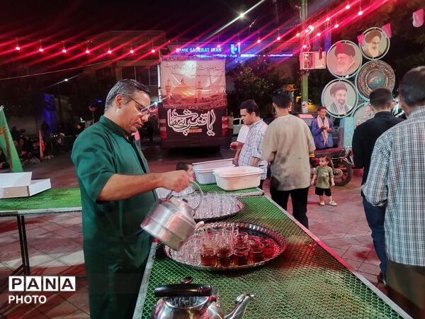 ۱۵۵ شبِ بی‌وقفه؛ وقتی چایخانه حضرت زهرا (س) میزبان دل‌های بی‌قرار شد