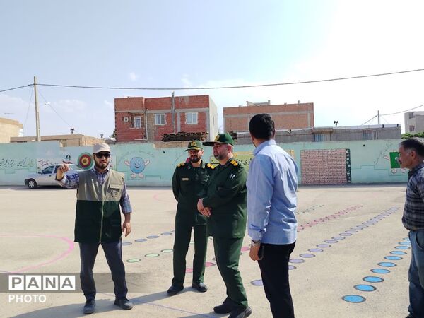 رنگ‌آمیزی و بهسازی مدارس توسط جهادگران بسیج دانش‌آموزی