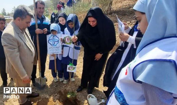 کاشت نهال امید در پاکدشت