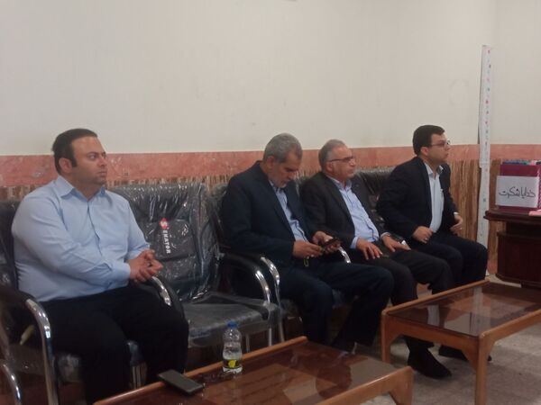 بازدید مدیر اداره ناحیه یک از دبیرستان گلشن آزادی