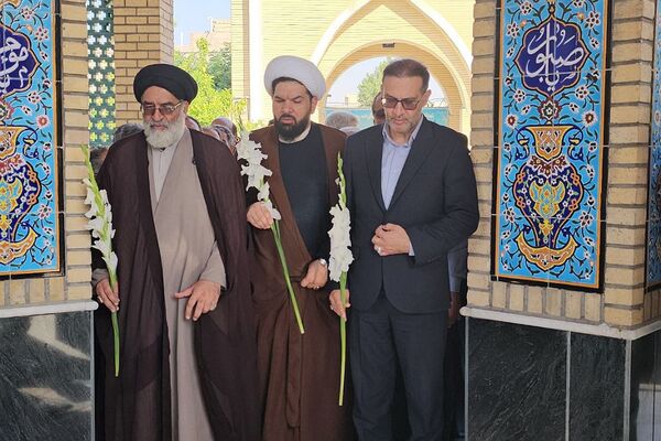 مراسم سالروز شهادت شهید بهشتی و ۷۲ یار انقلاب و چهلمین روز از شهادت رییس‌جمهور و شهدای خدمت در ورامین