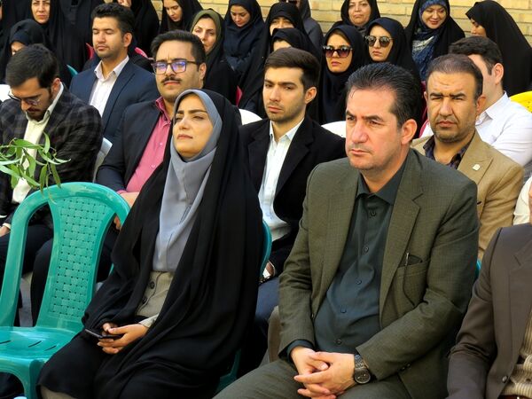 تقدیر از کارکنان‌ اداره‌کل آموزش و پرورش خراسان شمالی 