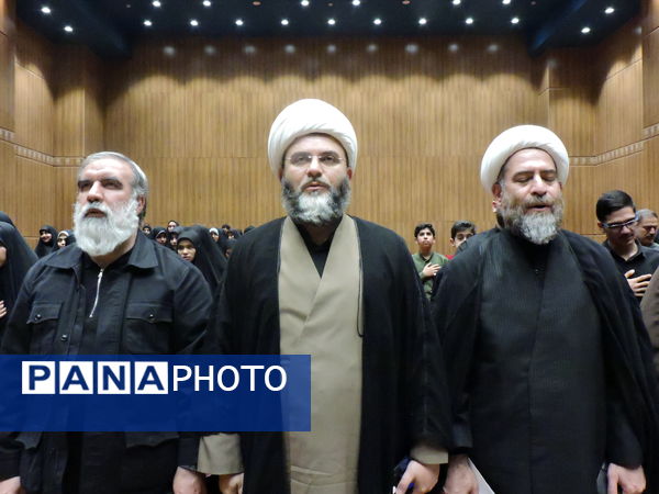 دیدار حجت‌الاسلام قمی با جمعی از دانش‌آموزان و نوجوانان استان یزد