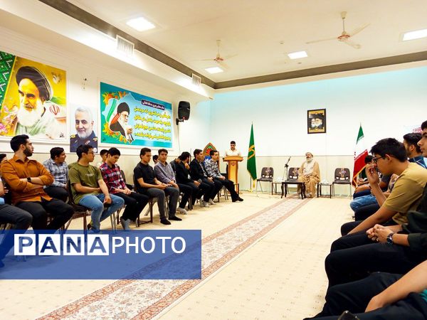 اعضای انجمن اسلامی با امام جمعه کاشمر دیدار کردند