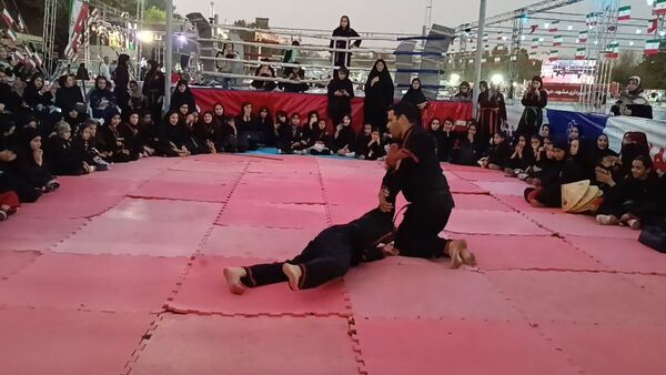 میدان‌نمایی رزم‌آوران طوس در قلب مشهد