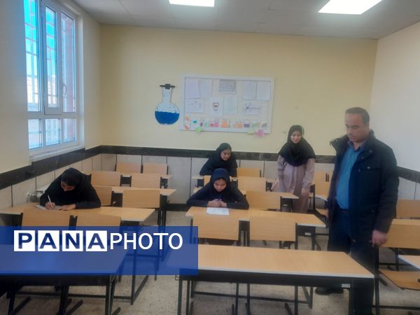 بازدید مسئولین آموزش و پرورش خلیل آباد از حوزه امتحانی دبیرستان مادرمهربان نقاب