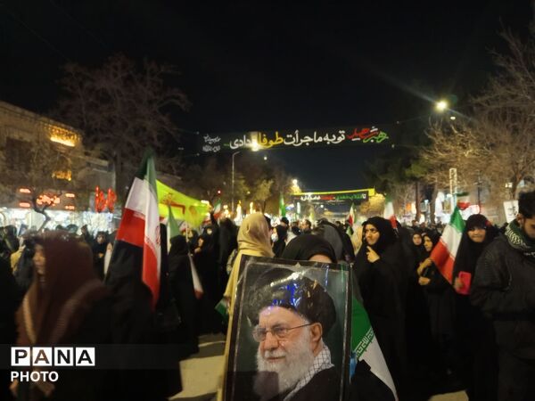 حضور گسترده و پرشور مردم انقلابی نیشابور در مراسم شهادت رهبر شهید
