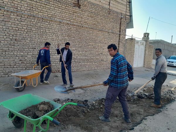 کوچه دبیرستان مادر مهربان نقاب سامان یافت