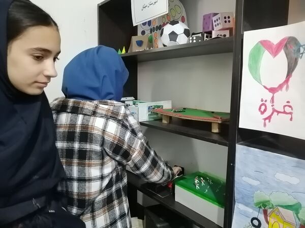 جشنواره ماها در دبیرستان میثاق منطقه تبادکان مشهد