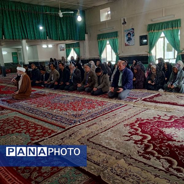 نماز عید فطر در مسجد صاحب الزمان روستای گزکوه