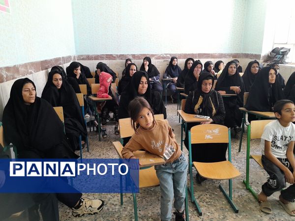 کارگاه‌های هدایت تحصیلی و معرفی مشاغل در مدارس کوهنانی