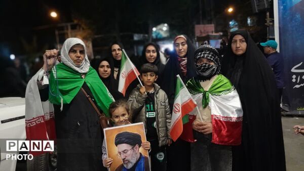 چهل وهفتمین قرار شبانه همچنان لبیک گویان در خیابان‌های کوهدشت