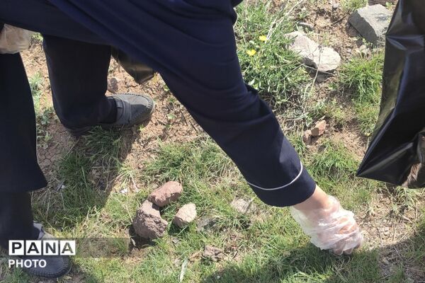 پاکسازی داوطلبانه محیط زیست توسط کارکنان مدارس طرح نو شهرستان پردیس
