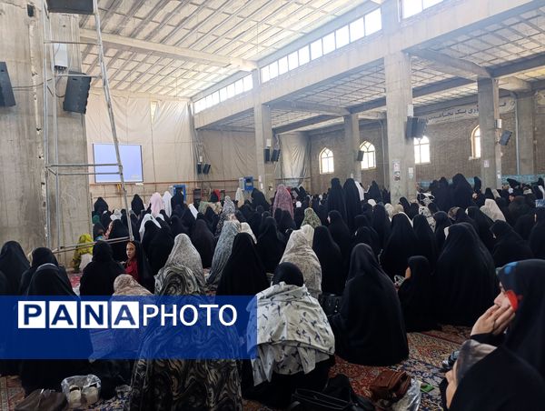 نماز جمعه در آغاز هفته وحدت 