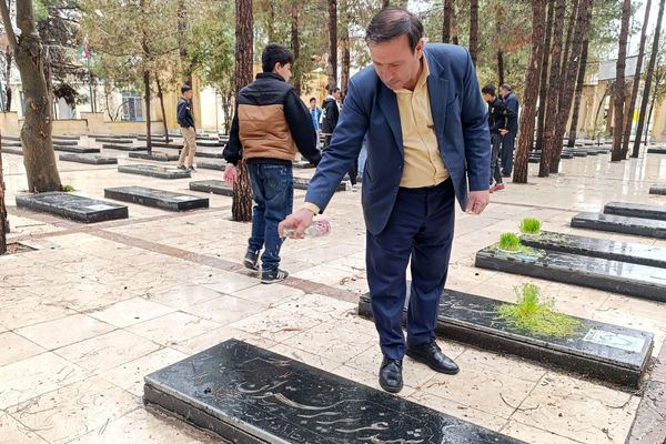 مراسم یادواره شهدا در اسلام آباد غرب 