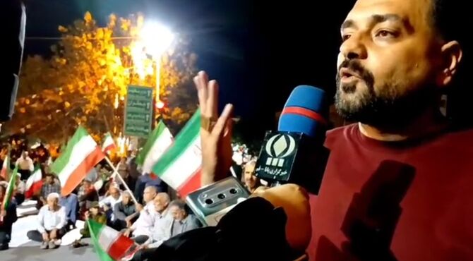 شور و شوق حضور انقلابی مردم در تجمعات شبانه میدان شهرداری قم