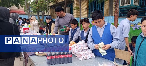 برپایی بازارچه در  دبستان امام جعفر صادق (ع) آشخانه