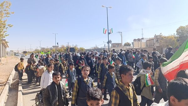 راهپیمایی روز دانش آموز و مبارزه با استکبار جهانی در شهر سفیددشت 