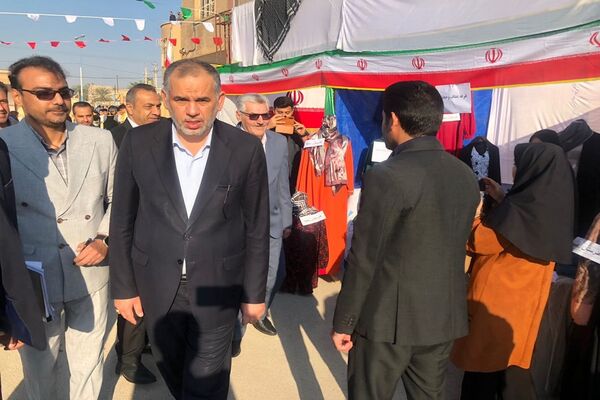 نواخته شدن زنگ گلبانگ انقلاب اسلامی در دبیرستان خوروش2 کارون
