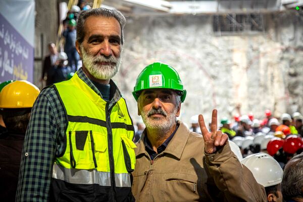 ورود دستگاه مکانیزه  TBM به ایستگاه مترو ابن سینا اصفهان