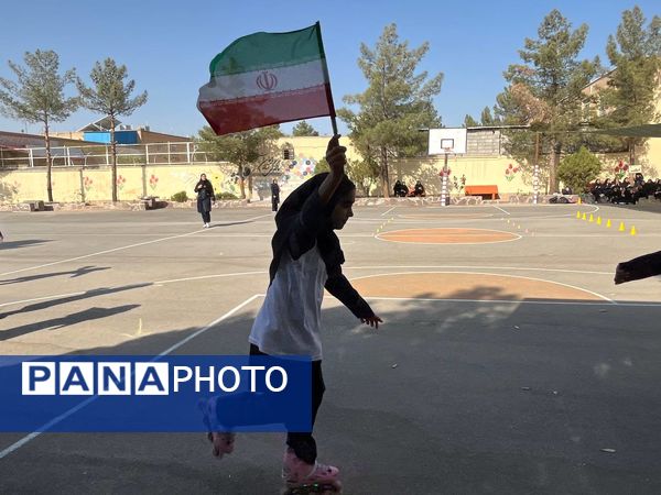 مراسم بزرگداشت هفته تربیت بدنی و ورزش در دبیرستان شاهد هاجر