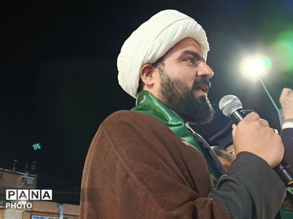 تداوم حضور پرشور مردم سرخس در تجمعات شبانه مردمی در آستانه میلاد امام رضا«ع»
