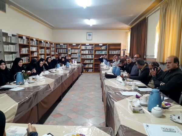 برگزاری پنجمین جلسه هم‌اندیشی مدیران هنرستان‌های ناحیه یک