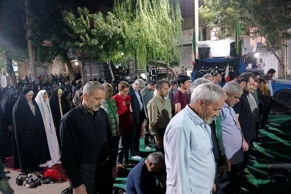نماز استغاثه در خروش حماسی هفتاد و پنجم