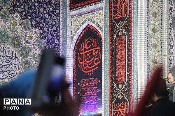 حرم امام رضا(ع) غرق در عطر اشک و بدرقه رهبر شهید