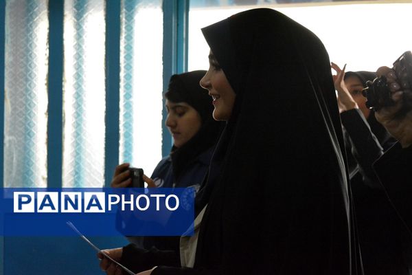 افتتاحیه طرح  «ایرانمون» در مدرسه شهدای گمنام بهارستان‌دو