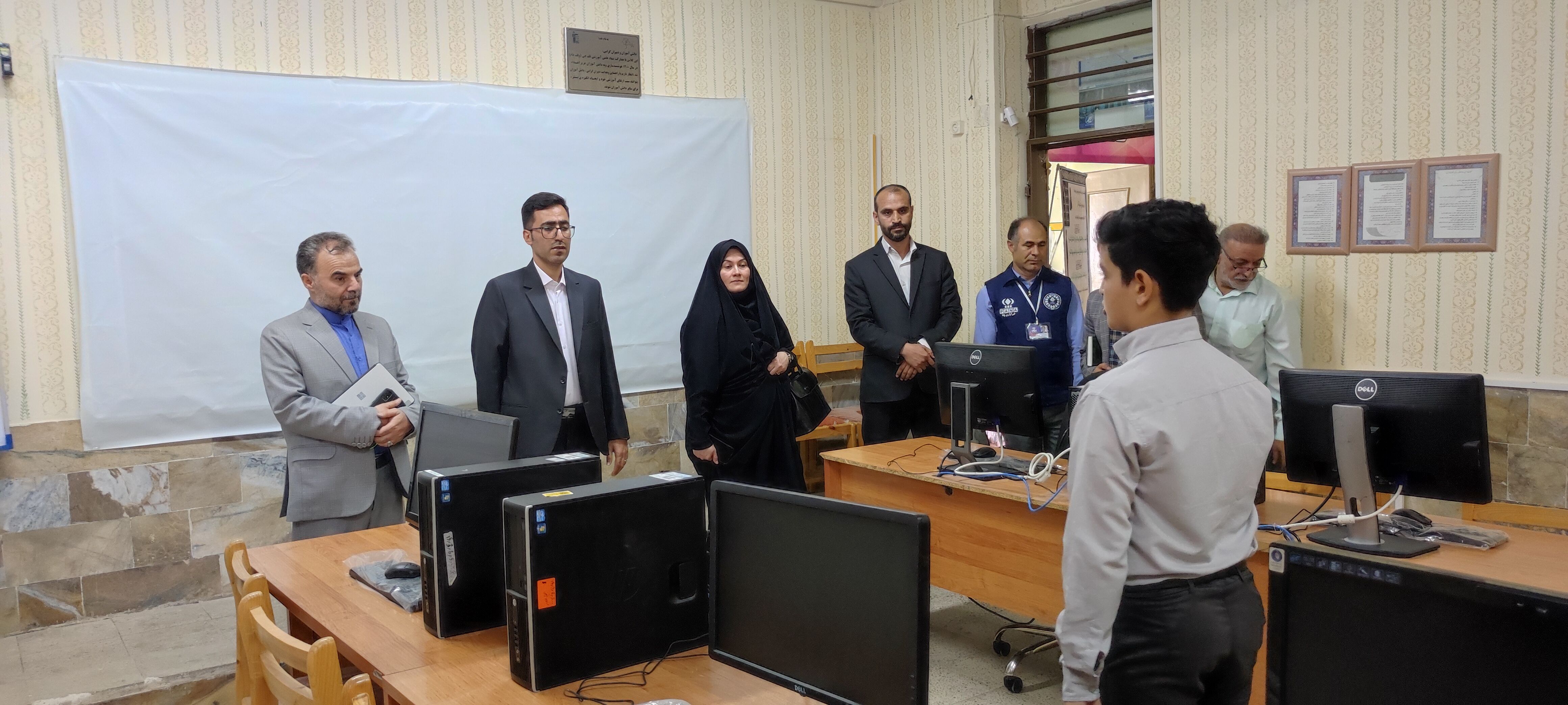 بازدید مدیرکل قرآن و عترت و نماز وزارت آموزش و پرورش از مدارس و دارالقرآن شیروان