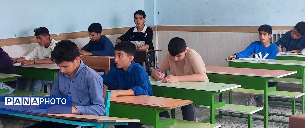 آغاز امتحانات نوبت دوم در دبیرستان ابوریحان ۲