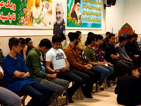 اعضای انجمن اسلامی با امام جمعه کاشمر دیدار کردند