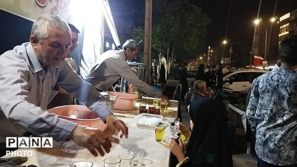  موکب سرداران مقاومت میزبان سنگربان نیشابوری برای هشتادمین شب 