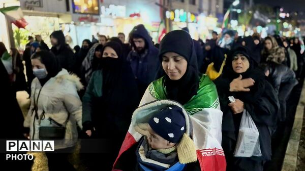 بیعت مردم فردیس با رهبر جدید انقلاب 