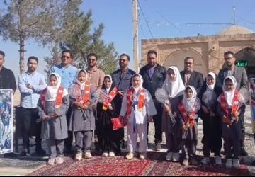 حس و حال دانش آموزان مدارس ابتدایی روستای صرم در یک روز بانشاط