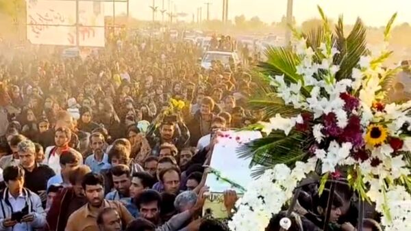 مهن‌آباد میزبان پیکر شهید گمنام