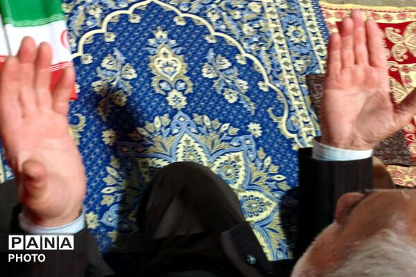 برپایی نماز استغاثه امام زمان (عج) در بهارستان دو