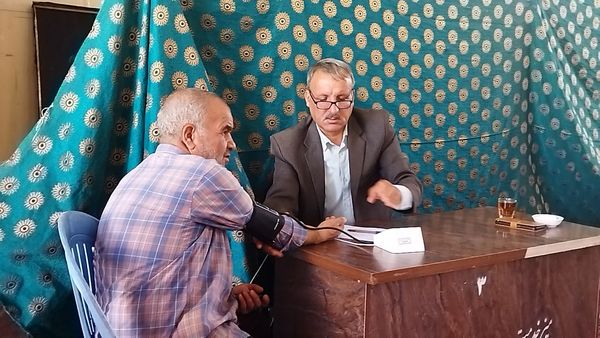 میز خدمت ادارات نیشابور در نماز جمعه 